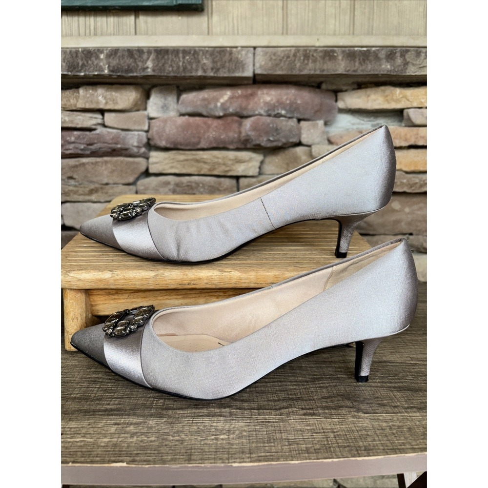 Life Stride SoftSystem Flex Womens Pumps Heels Shoes 11M Grey Satin Jewel Formal - Picture 7 of 16
